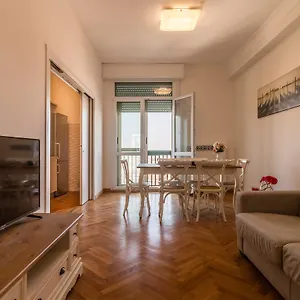  Apartamento Tower 13th Floor